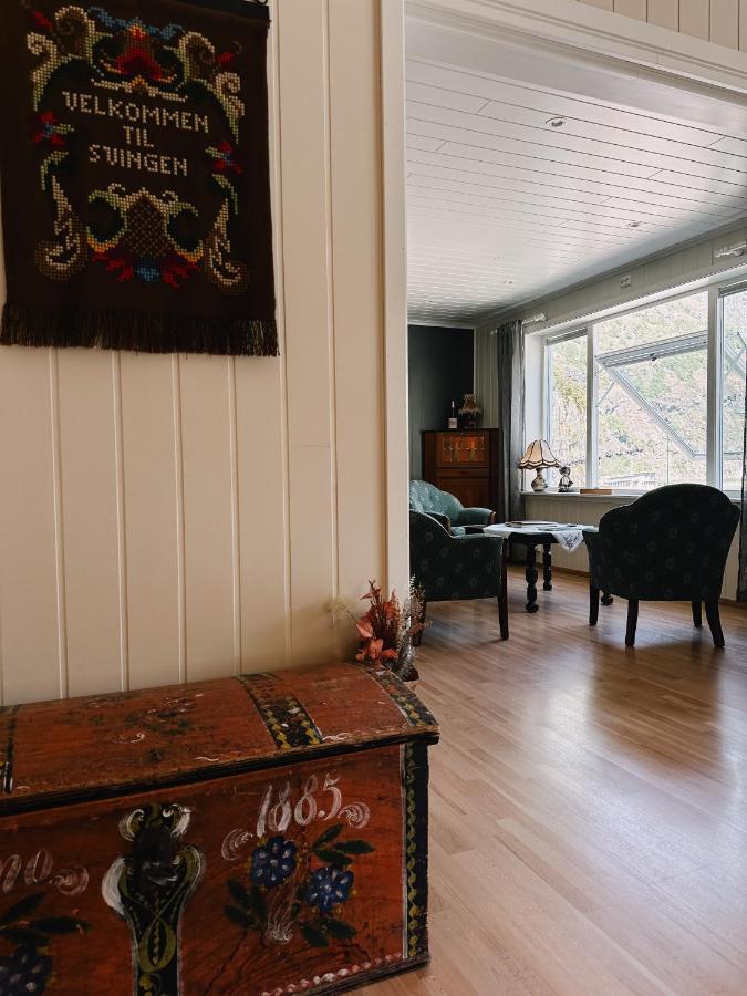Svingen Guesthouse - Panoramic Fjord Views In 플람 외부 사진
