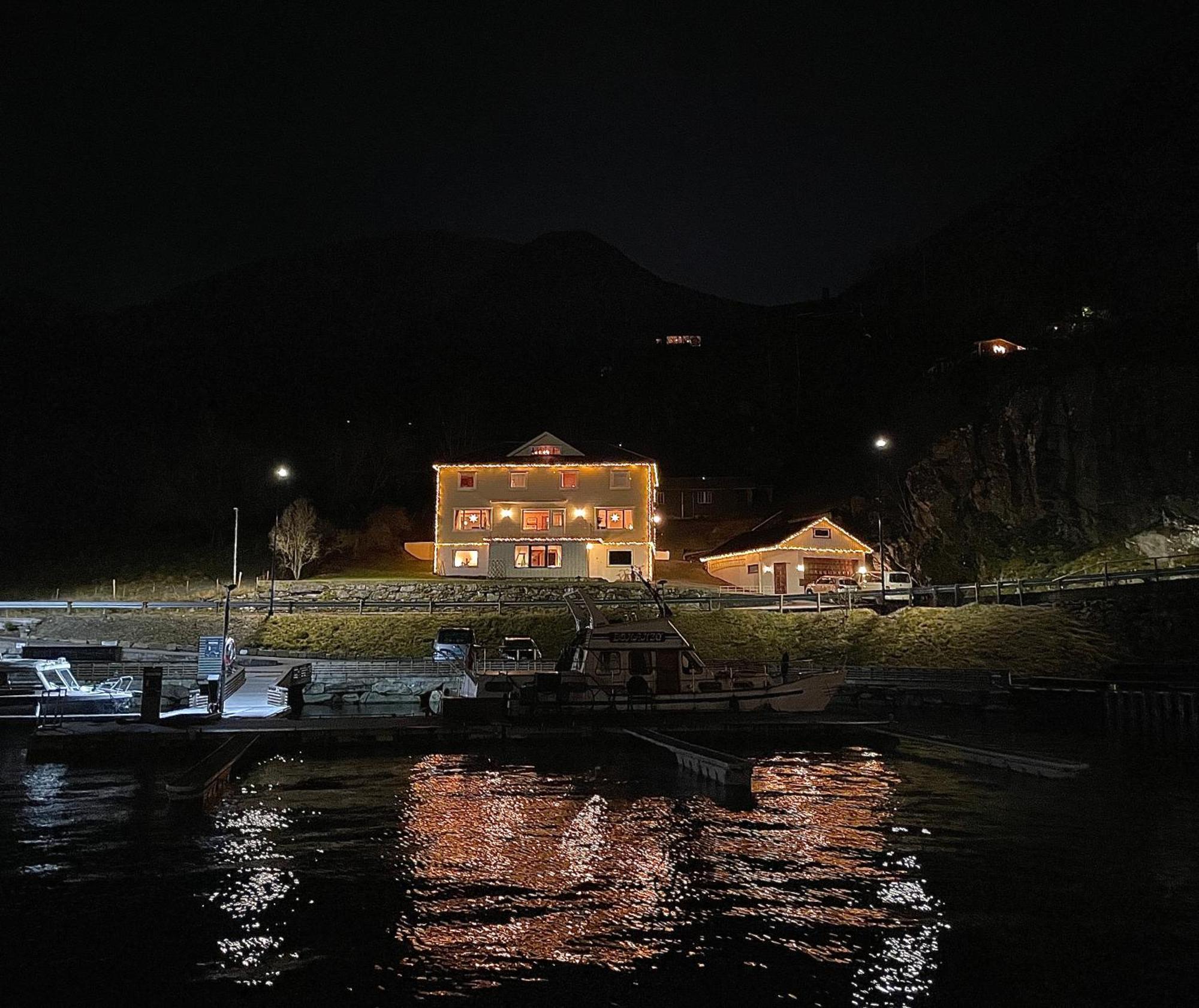 Svingen Guesthouse - Panoramic Fjord Views In 플람 외부 사진